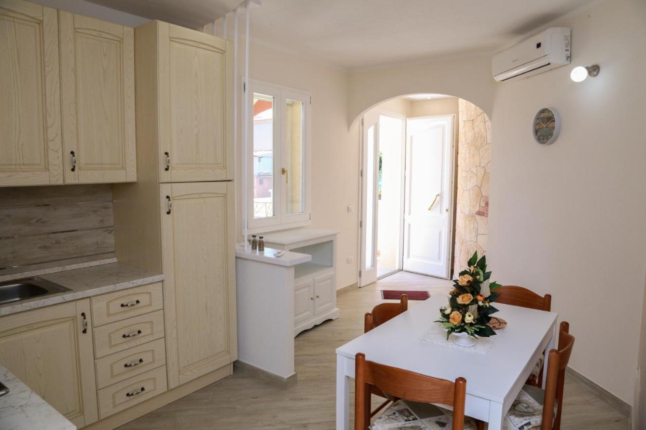 La Casa Di Geppo Apartment Castelsardo Bagian luar foto